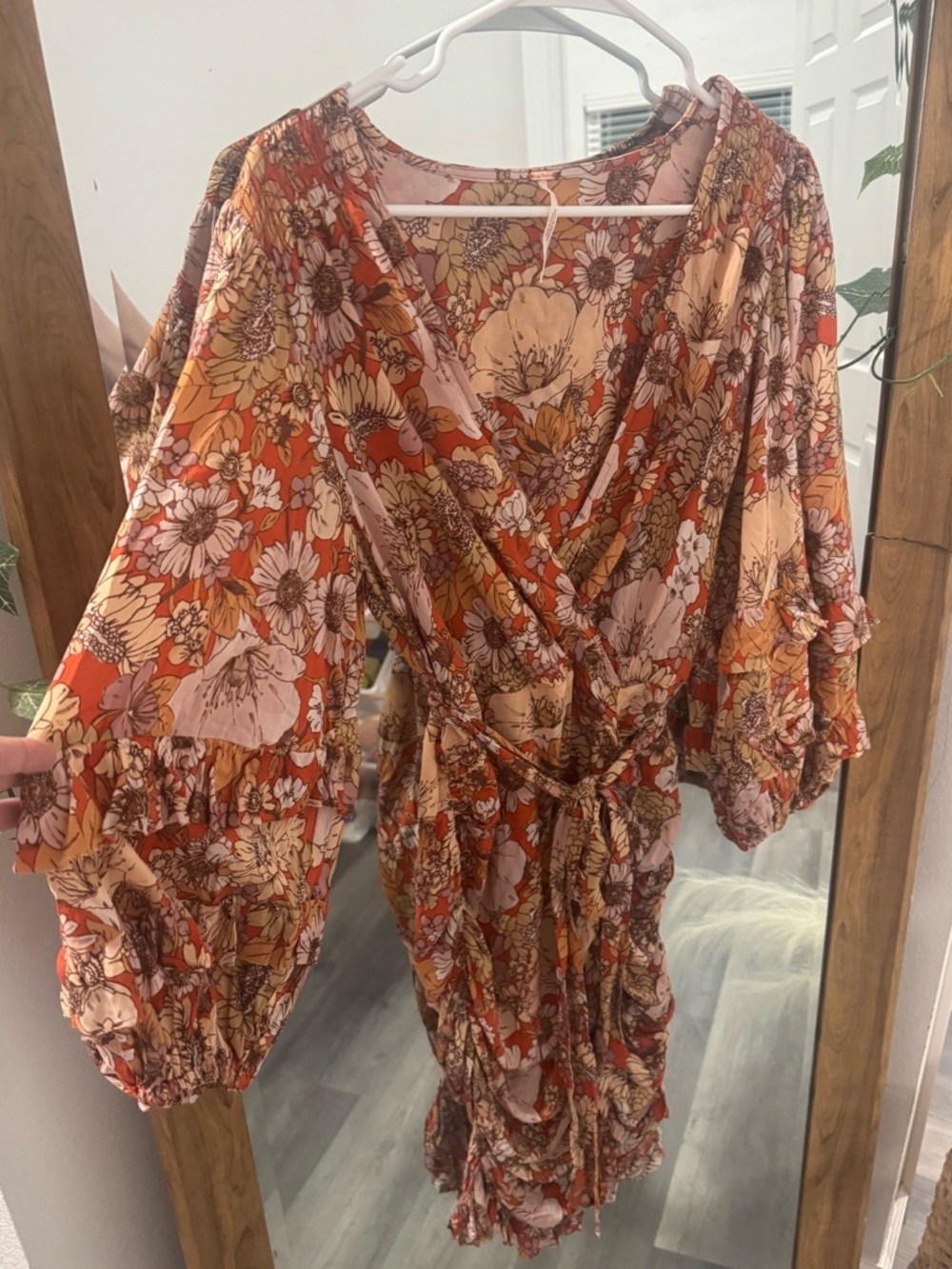 LIKE NEW Free People Under Wraps Floral Bubble Sleeve Dress - Picture 5 of 6